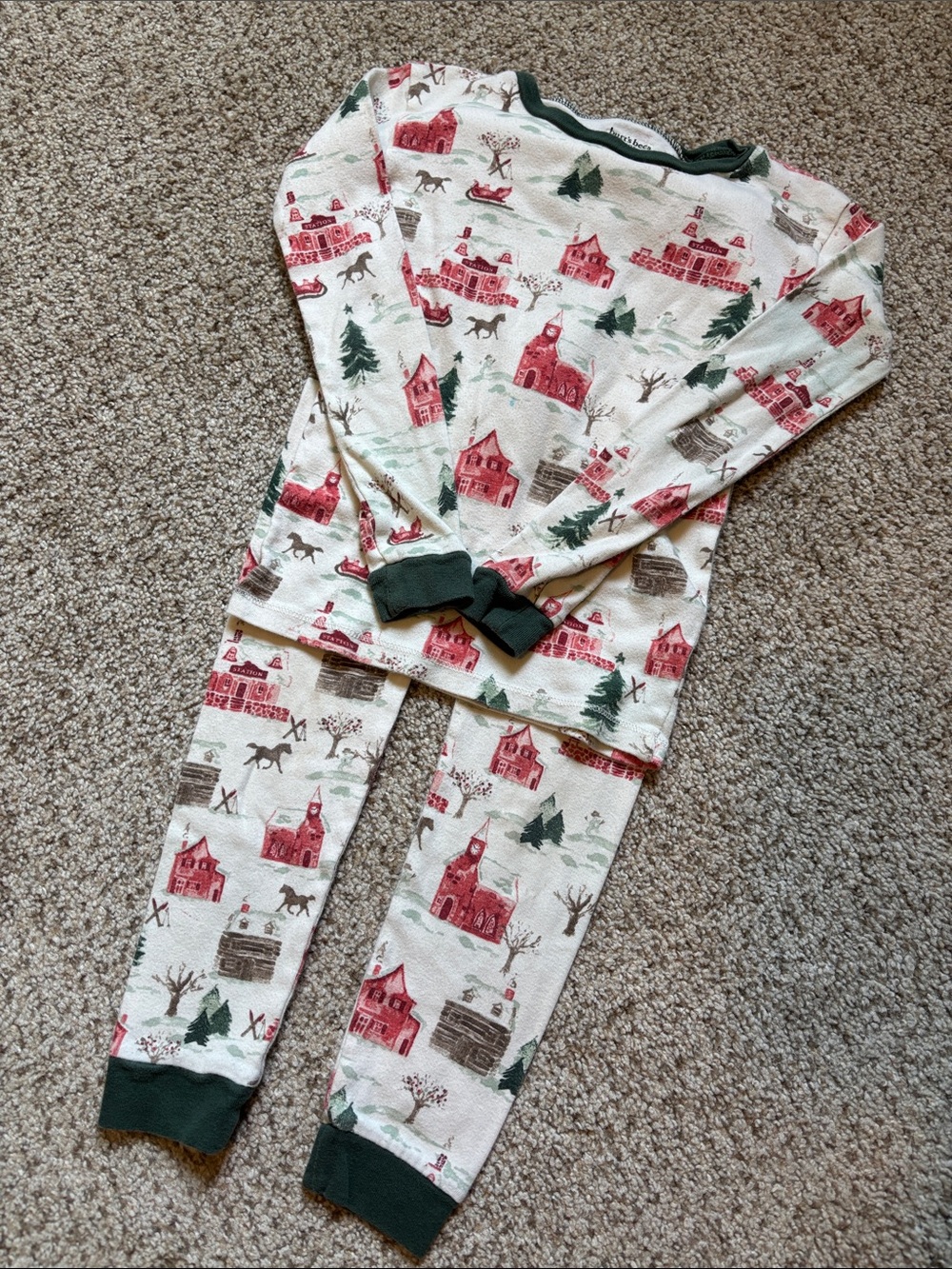 Burt’s Bees Baby 100% Organic Cotton Two Piece Christmas Holiday Pajama Set Sz 6